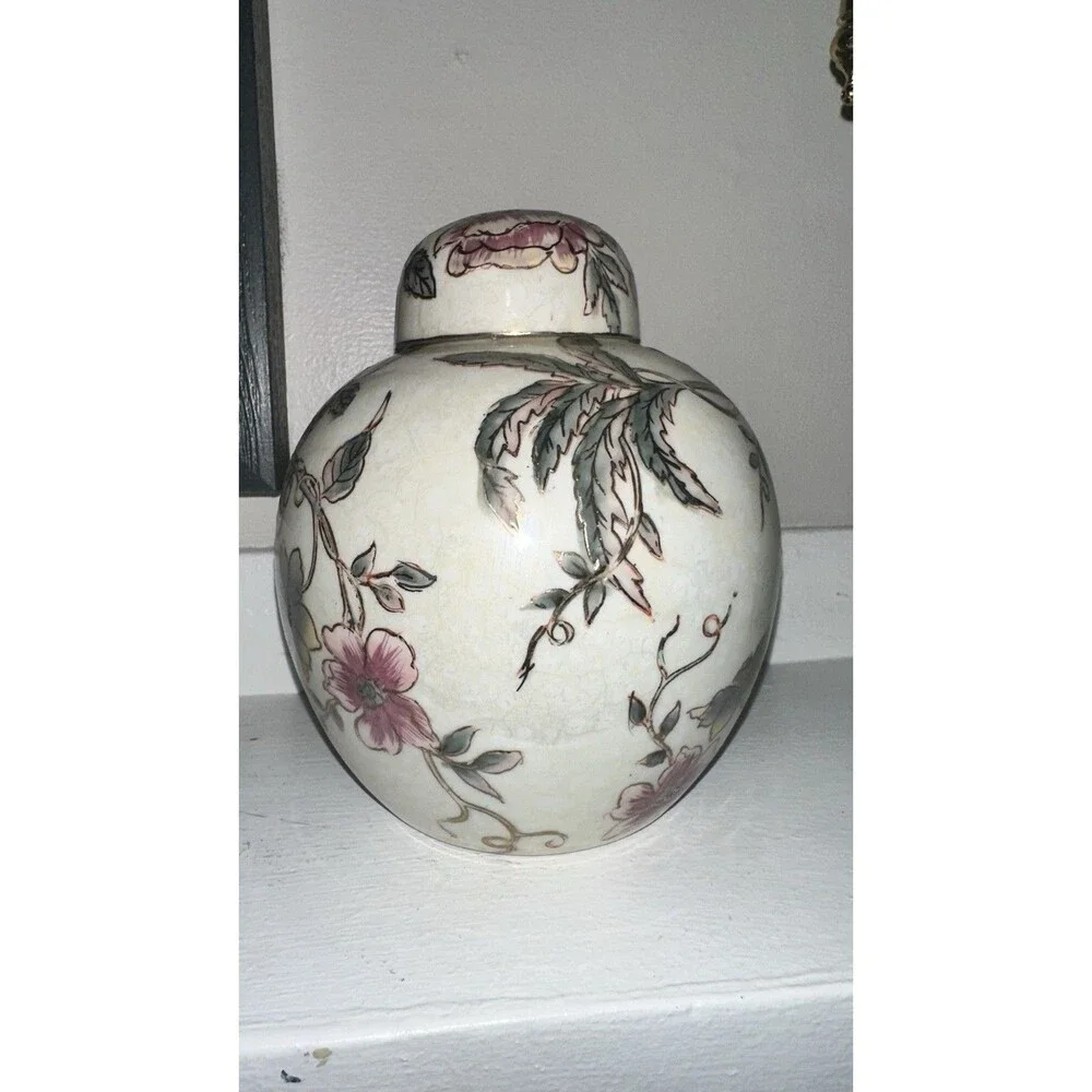 Asian Ginger Jar Vase 7.5” Tall Floral Gold Trim Chinese Pottery Vintage Toyo